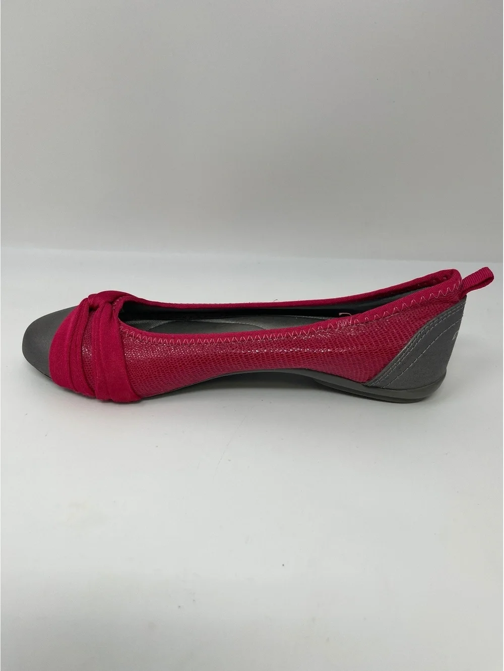 DKNY Womens Pink Metallic Grey Ballet Flats Knot Toe Elastic Comfort Shoes 5.5
